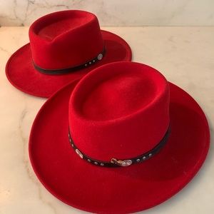 Set of Hats. Gambler Red Men and Woman’s hats.
